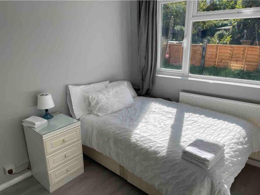 Lovely And Quiet 2 Bedroom Maisonette.Free Parking ロンドン エクステリア 写真