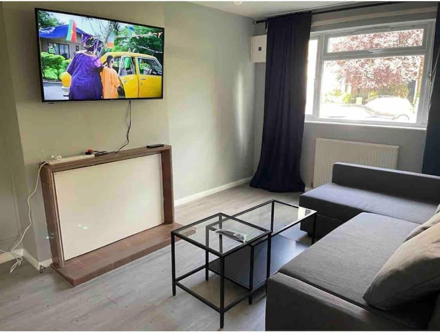 Lovely And Quiet 2 Bedroom Maisonette.Free Parking ロンドン エクステリア 写真